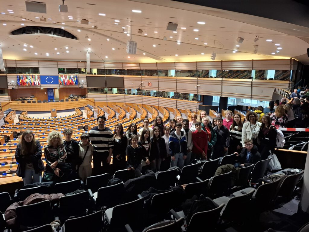 WhatsApp Image 2025-11-18 at 22.17.19 (3)